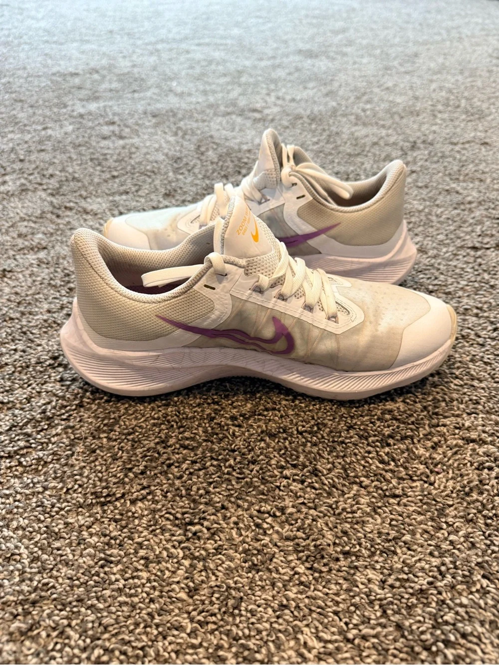 Size 5.5M/7W - Nike Women's Zoom Winflo 8 Gray Violet Shock Shoes - CW3421-102